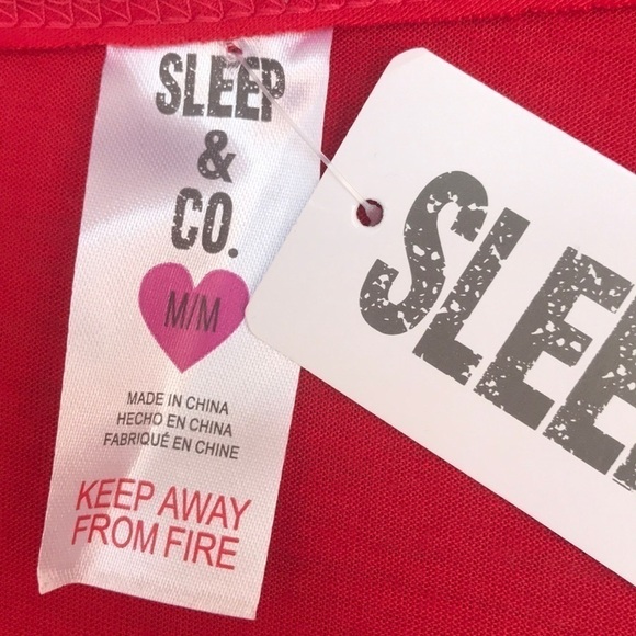 Sleep & Co Baby It’s Cold Outside Pajama Top Snowflake Red M NWT - Picture 4 of 7